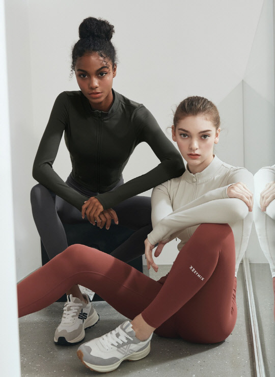 젝시믹스의 프리미엄 라인 '블랙라벨' 제품. <브랜드엑스 제공>